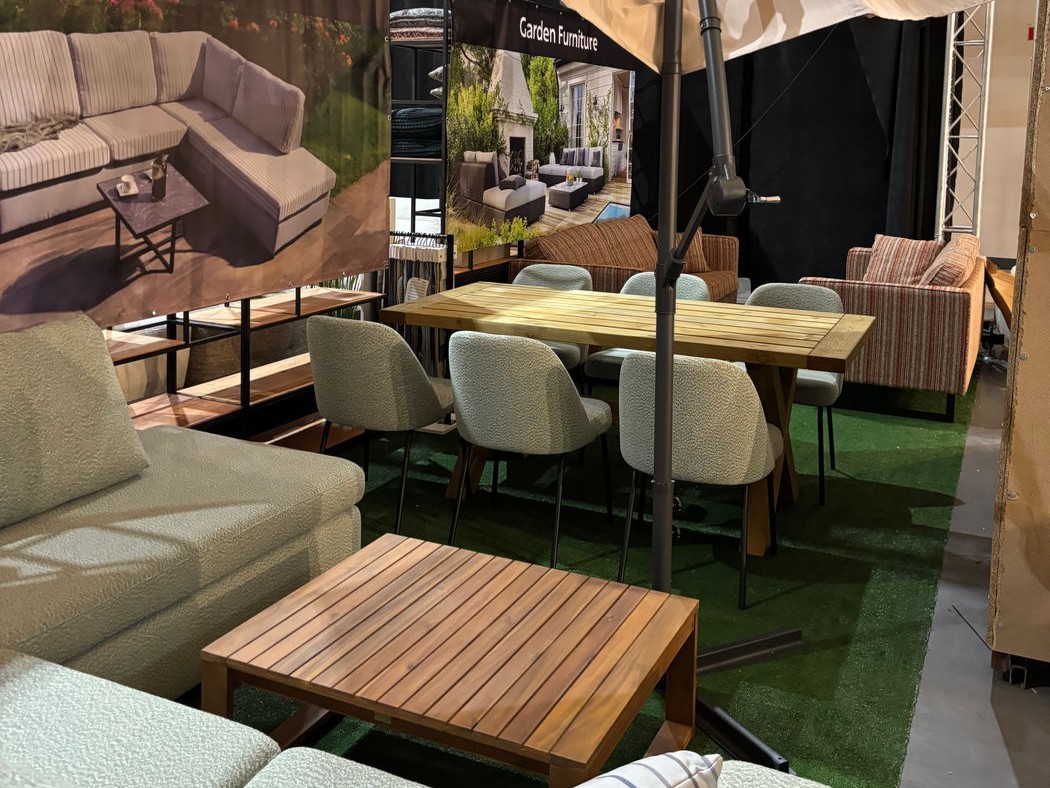 Meble ogrodowe tapicerowane